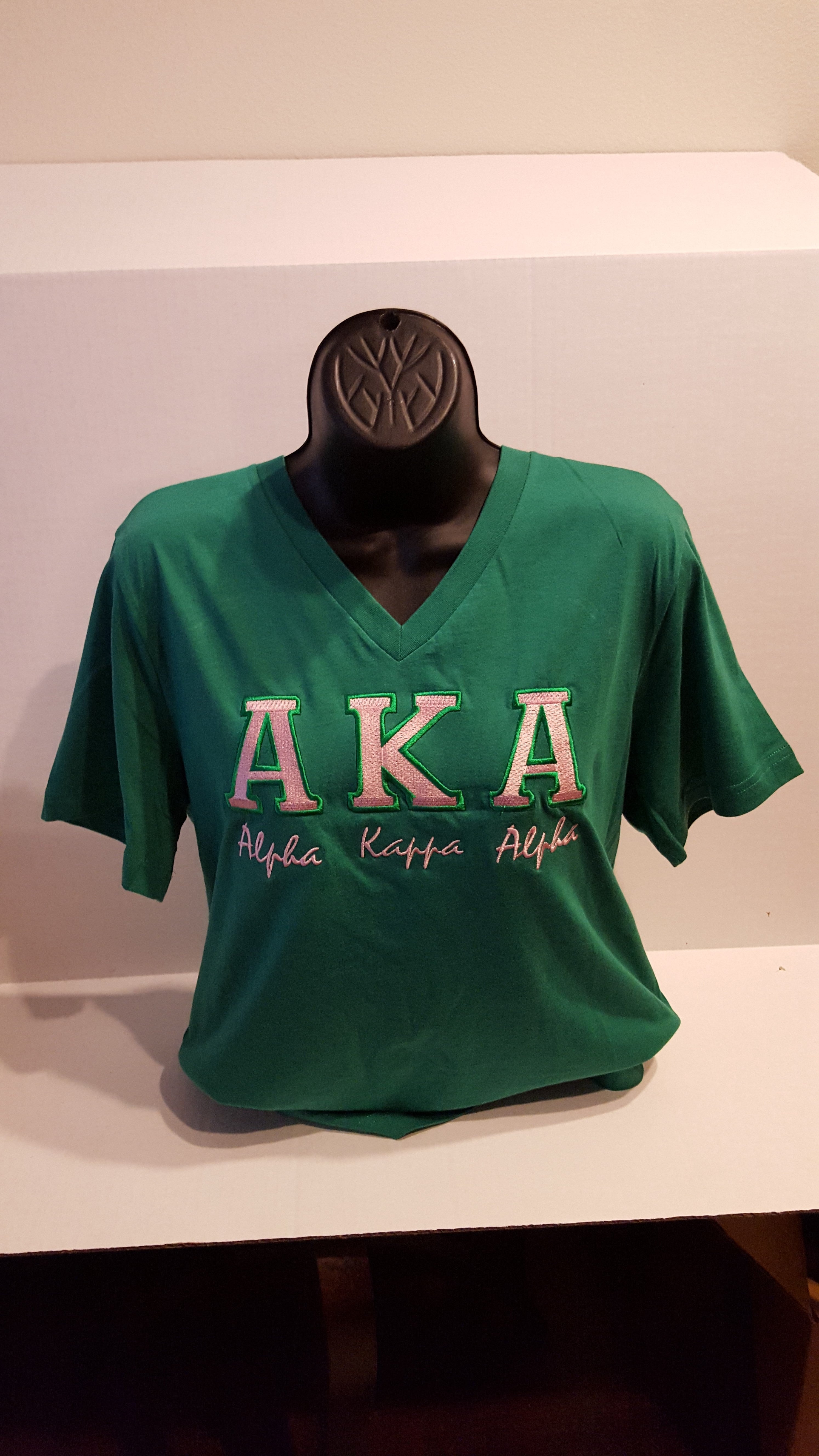 AKA BOLD V NECK TEE Green