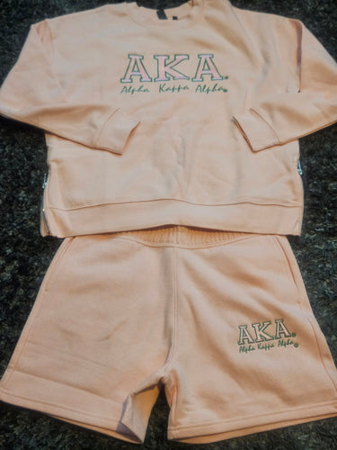 AKA White Crewneck Short-Set(Bold design-Side zipper)